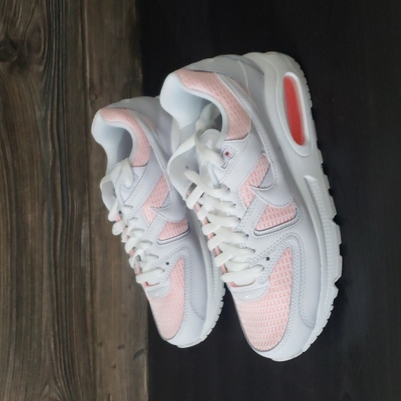 New Nike Womens Air Max Command White Orange Sneakers Size 6.5 Casual Streetwear - Picture 6 of 9